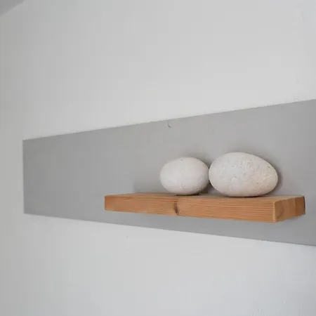 White W3 New In * Naousa (Paros)