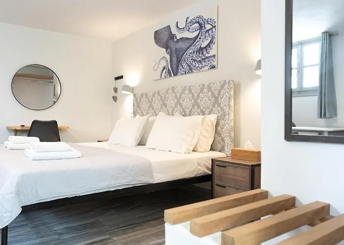 White W3 New In דירה *