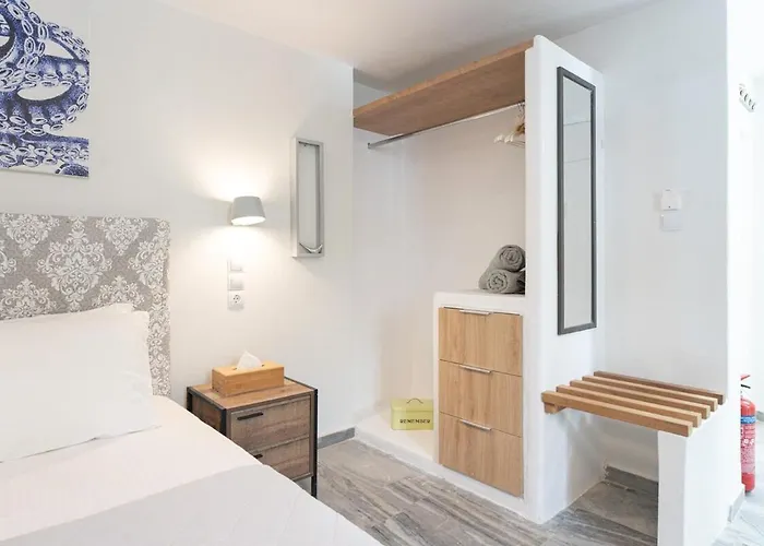 דירה White W3 New In נאוסה